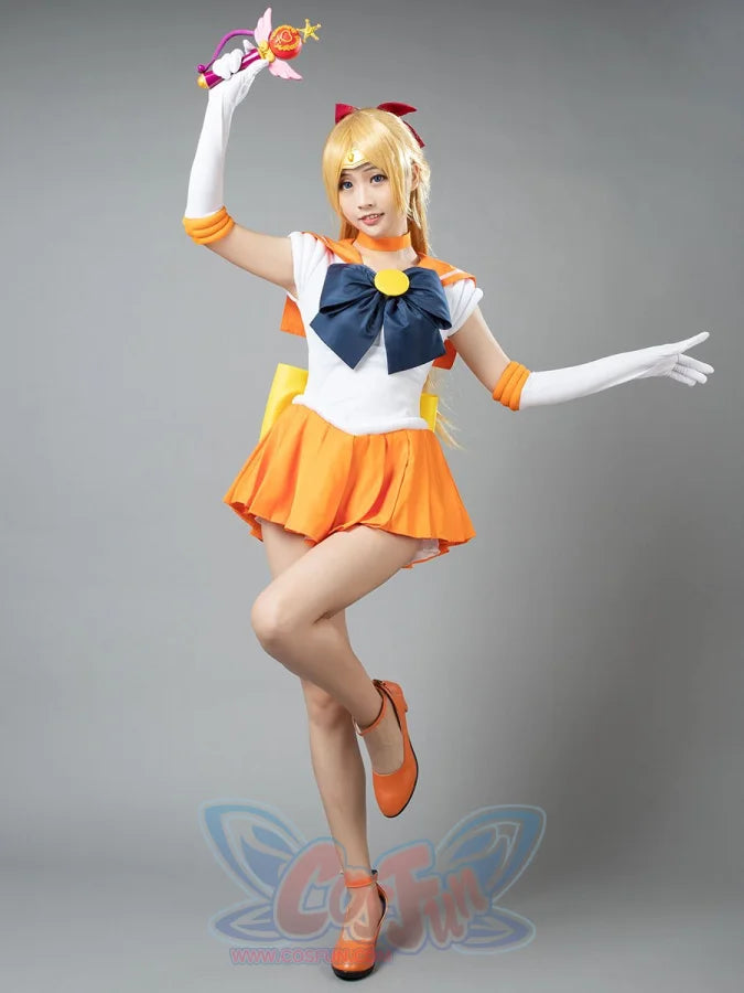Sailor Venus Aino Minako cosplay costume action pose lets the orange skirt fan beneath the sailor bodice