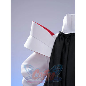 Sapphire cosplay costume frames the white shoulder capelet with red interior lining and black fabric gathered elements.