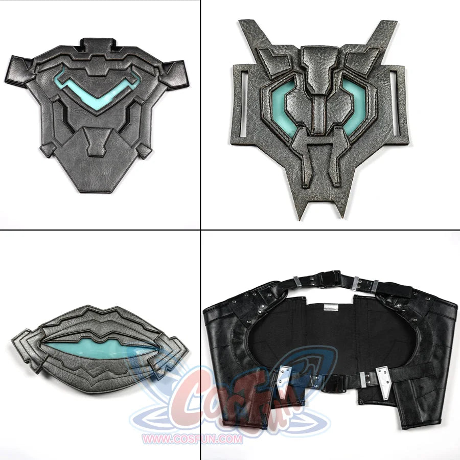 Tifa cosplay costume sets detailed faux leather waist belt and sculpted armor plates with vibrant teal center highlights.