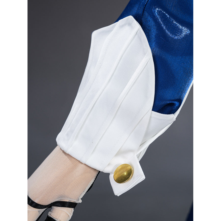 Velina Airgid cosplay sleeve cuff detail shows a white pleated cuff above the black glove strap.