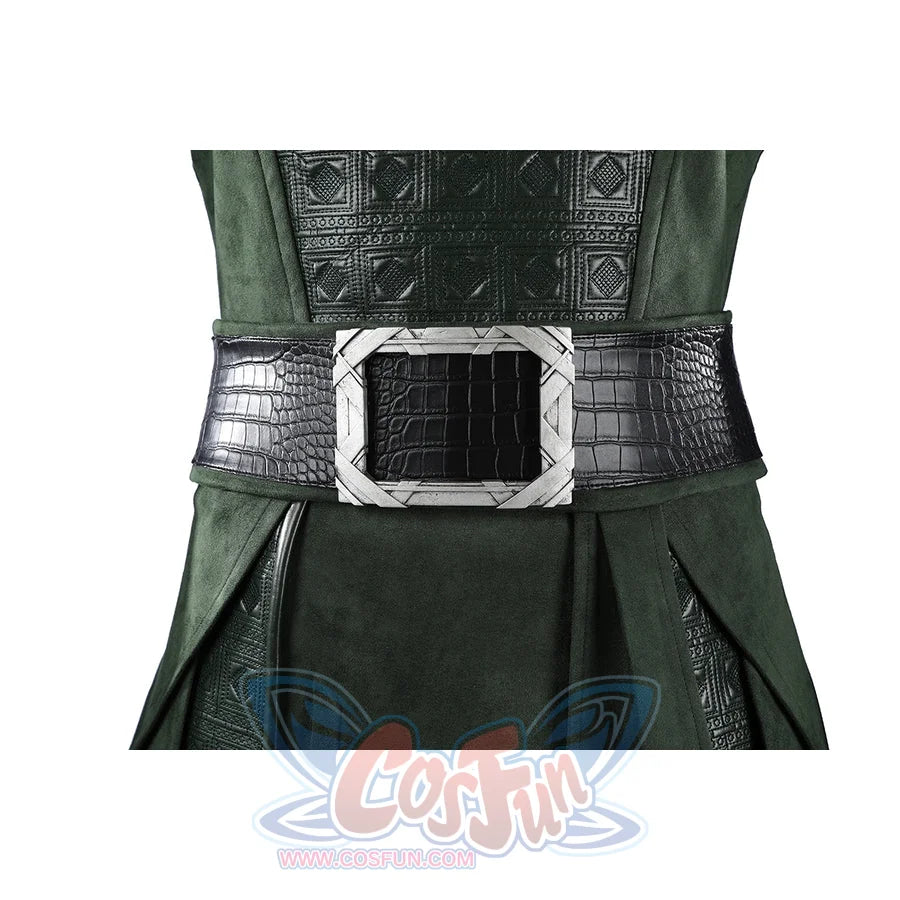 Doom Victor von Doom cosplay costume anchors the square silver buckle across the black belt.