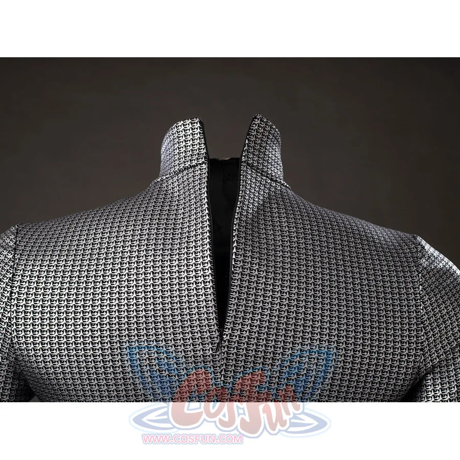 Victor Von Doom cosplay costume back collar opens at the neck in textured chainmail-pattern fabric.