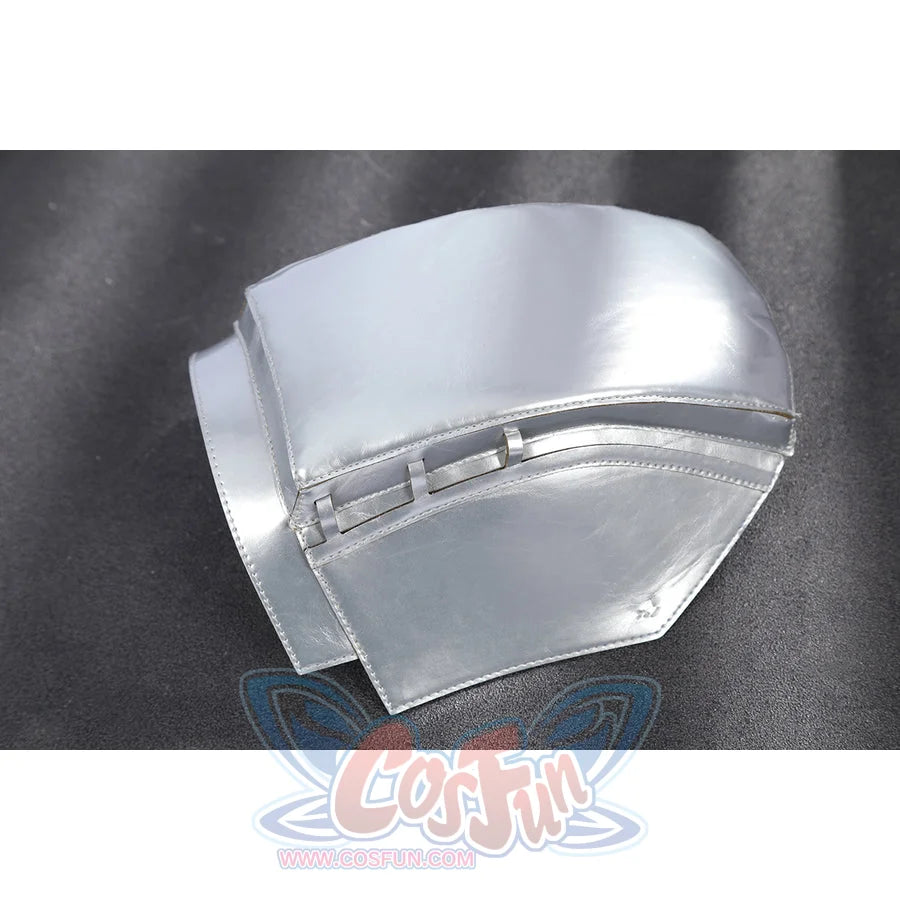 Doom Victor von Doom cosplay costume centers a silver shoulder armor plate as a separate piece.