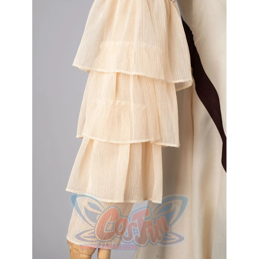 Violet Evergarden cosplay costume has tiered sheer fabric layers on the sleeve that create a soft and elegant aesthetic.