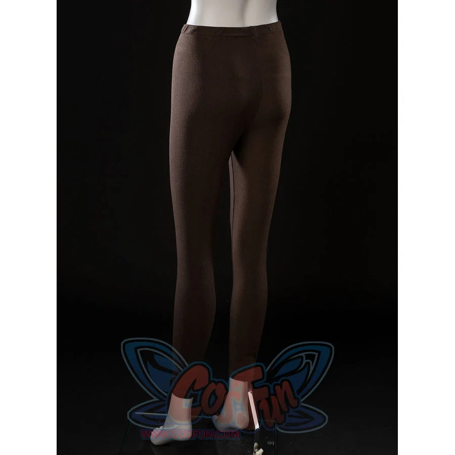Witch Hat Atelier Coco Tetia Richeh cosplay leggings back view keeps the brown stretch fit below the cream robe.