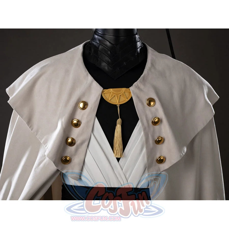Witch Hat Atelier Qifrey cosplay cape collar detail layers gold buttons beside the white robe neckline.
