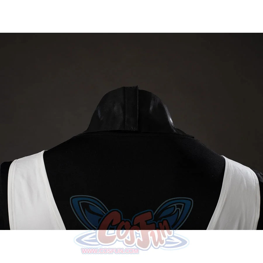 Witch Hat Atelier Qifrey cosplay collar back detail shows black quilted texture above the robe neckline.