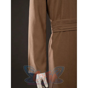 Yoda Master cosplay costume gathers soft knit fabric at the midsection to define the wrapped waist of the brown tunic.