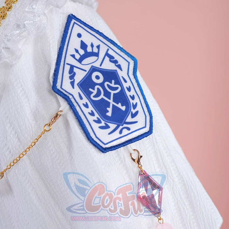 1883 Science and Medium Yongchu Taffy cosplay costume shirt presents blue embroidered crest patch and hanging gem-like charm.