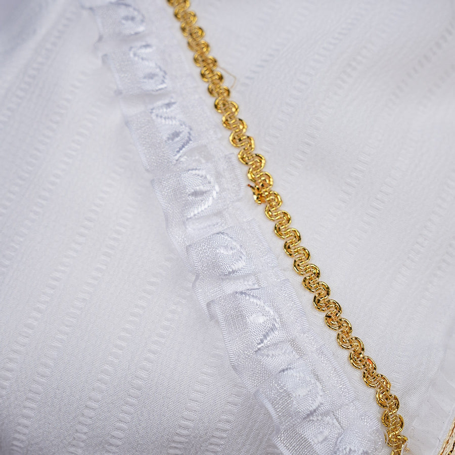 1883 Science and Medium Yongchu Taffy cosplay costume captures textured white fabric gathered beneath gold-tone trim.