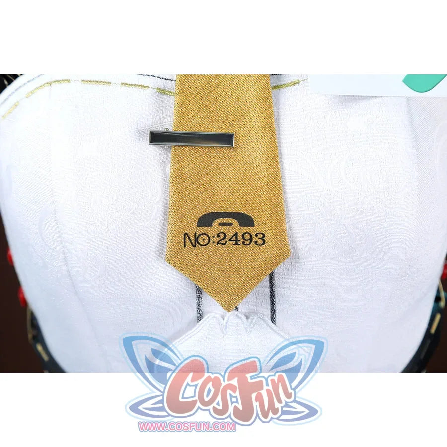 Zenless Zone Zero Dialyn cosplay necktie back detail shows a gold fabric tag over smooth white fabric