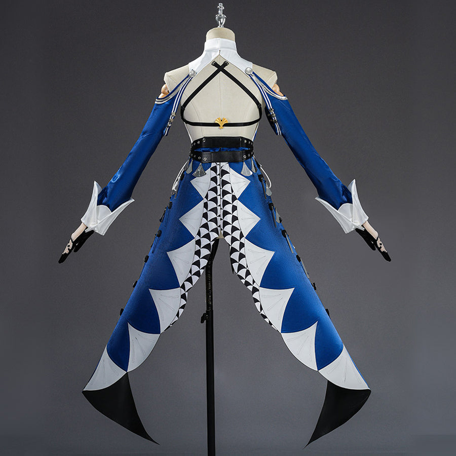 Zenless Zone Zero Velina Airgid cosplay costume back view shows blue panels flowing over a black split train.
