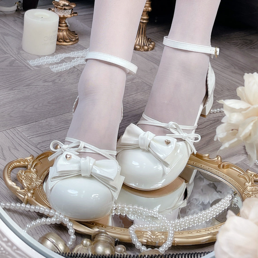 Penny House -The Snow Queen- Lolita Boots | Kawaii clothes, Lolita boots,  Old fashion dresses