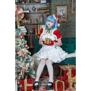 Re:Zero Cosplay Readies Rem for the Holidays