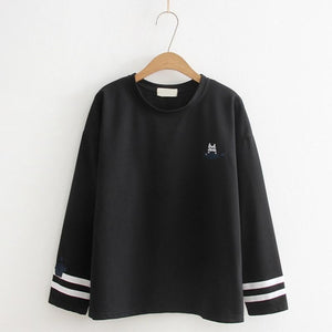 Cat Fish Embroidery Loose Sweatshirt J10022 Black