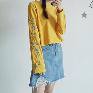 Country Sweet Floral Design Embroidery Short Sweatshirt J40089 Yellow / One Size